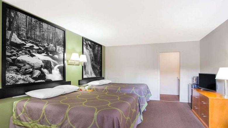 <b>Super 8 Christiansburg Room</b>. Images powered by <a href="https://iceportal.shijigroup.com/" title="IcePortal" target="_blank">IcePortal</a>.