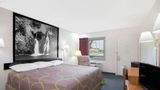 Super 8 Christiansburg Room