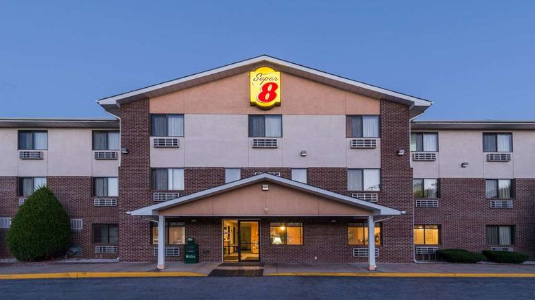 <b>Super 8 Front Royal Exterior</b>. Images powered by <a href="https://iceportal.shijigroup.com/" title="IcePortal" target="_blank">IcePortal</a>.