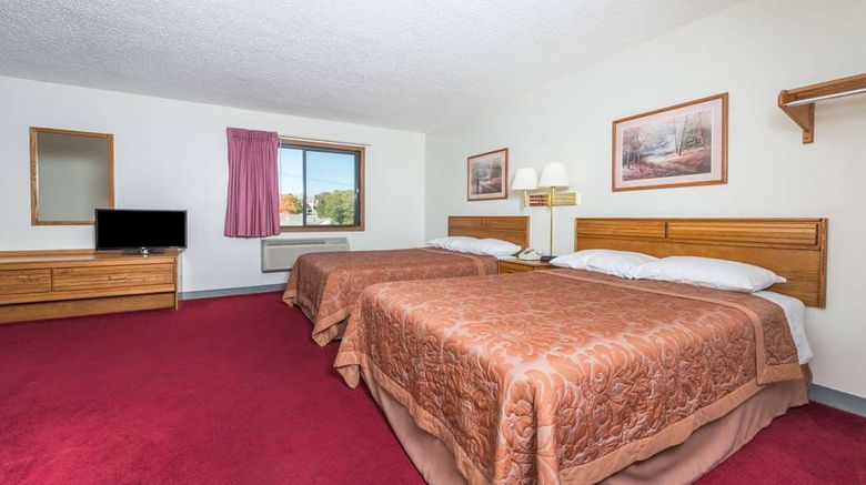 <b>Super 8 Front Royal Room</b>. Images powered by <a href="https://iceportal.shijigroup.com/" title="IcePortal" target="_blank">IcePortal</a>.