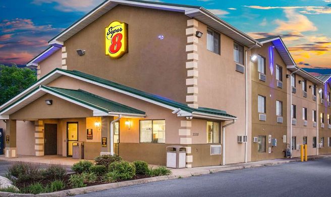 Super 8 Harrisonburg Exterior