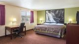 Super 8 Harrisonburg Suite