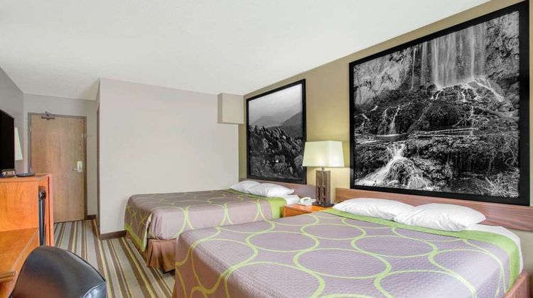 Super 8 Abingdon Room