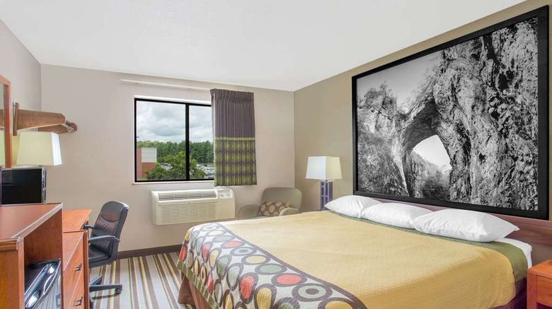 <b>Super 8 Abingdon Room</b>. Images powered by <a href="https://iceportal.shijigroup.com/" title="IcePortal" target="_blank">IcePortal</a>.
