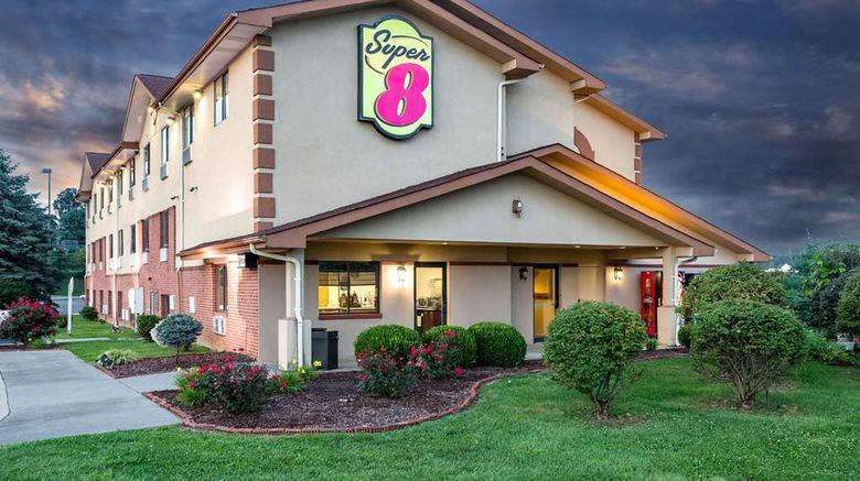 <b>Super 8 Abingdon Exterior</b>. Images powered by <a href="https://iceportal.shijigroup.com/" title="IcePortal" target="_blank">IcePortal</a>.