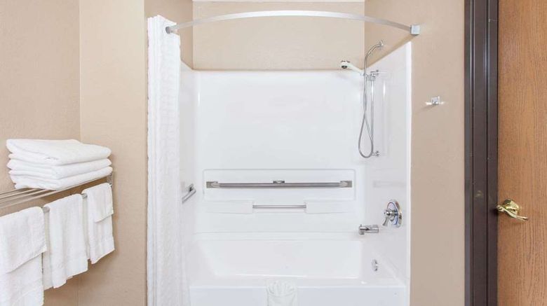 <b>Super 8 Norton Room</b>. Images powered by <a href="https://iceportal.shijigroup.com/" title="IcePortal" target="_blank">IcePortal</a>.