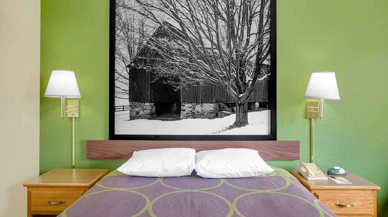 <b>Super 8 Radford Room</b>. Images powered by <a href="https://iceportal.shijigroup.com/" title="IcePortal" target="_blank">IcePortal</a>.