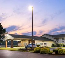 Super 8 Henrietta/Rochester Area Exterior