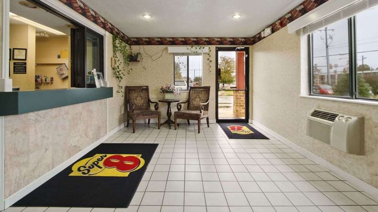 <b>Super 8 Richmond Airport VA Lobby</b>. Images powered by <a href="https://iceportal.shijigroup.com/" title="IcePortal" target="_blank">IcePortal</a>.