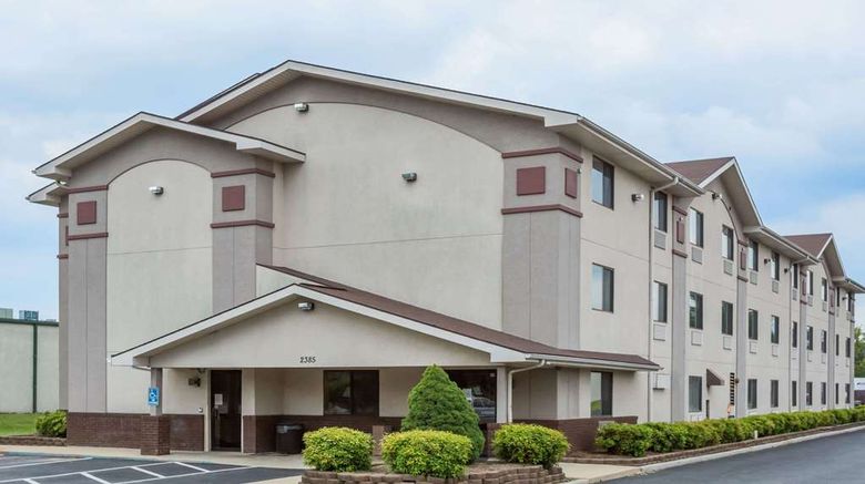 Super 8 Danville Exterior. Images powered by <a href="https://iceportal.shijigroup.com" target="_blank" rel="noopener">Ice Portal</a>.