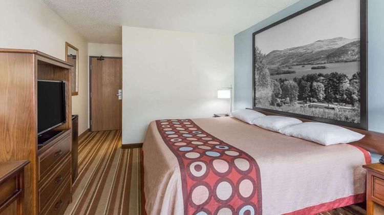 Super 8 Danville Room