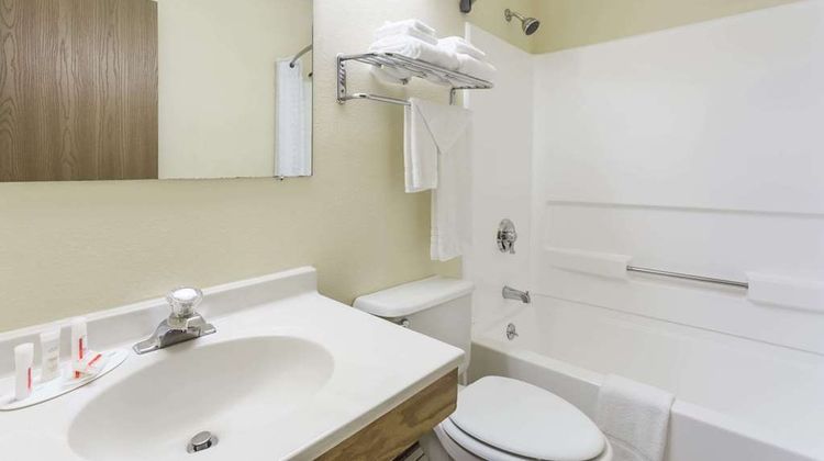 Super 8 Danville Room