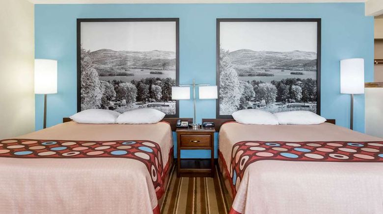 <b>Super 8 Danville Room</b>. Images powered by <a href="https://iceportal.shijigroup.com/" title="IcePortal" target="_blank">IcePortal</a>.