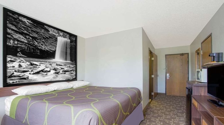 <b>Super 8 Appomattox Room</b>. Images powered by <a href="https://iceportal.shijigroup.com/" title="IcePortal" target="_blank">IcePortal</a>.