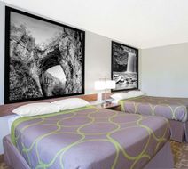 Super 8 Appomattox Room