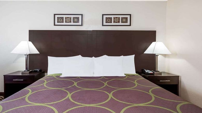 <b>Super 8 Tappahannock Room</b>. Images powered by <a href="https://iceportal.shijigroup.com/" title="IcePortal" target="_blank">IcePortal</a>.