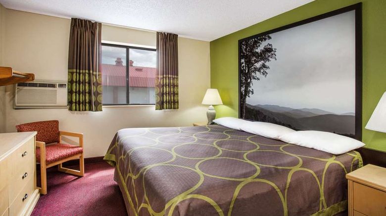<b>Super 8 Salem Room</b>. Images powered by <a href="https://iceportal.shijigroup.com/" title="IcePortal" target="_blank">IcePortal</a>.