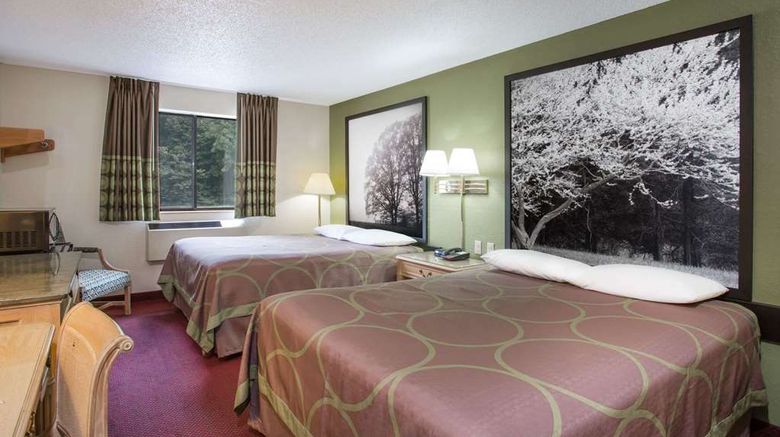 <b>Super 8 Salem Room</b>. Images powered by <a href="https://iceportal.shijigroup.com/" title="IcePortal" target="_blank">IcePortal</a>.