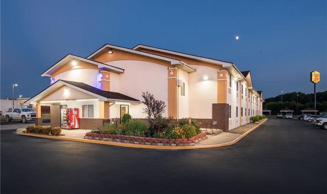 Super 8 Franklin Exterior
