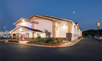 Super 8 Franklin