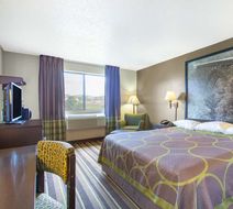 Super 8 Weston Room