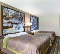Super 8 Weston Room