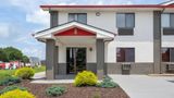 Super 8  Farmville Exterior
