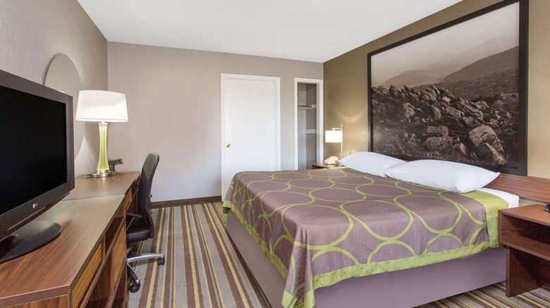 <b>Super 8 Wytheville Room</b>. Images powered by <a href="https://iceportal.shijigroup.com/" title="IcePortal" target="_blank">IcePortal</a>.