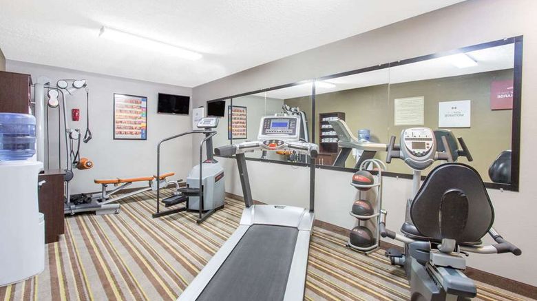 <b>Super 8 Wytheville Health</b>. Images powered by <a href="https://iceportal.shijigroup.com/" title="IcePortal" target="_blank">IcePortal</a>.