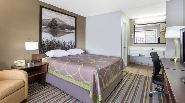 <b>Super 8 Wytheville Room</b>. Images powered by <a href="https://iceportal.shijigroup.com/" title="IcePortal" target="_blank">IcePortal</a>.