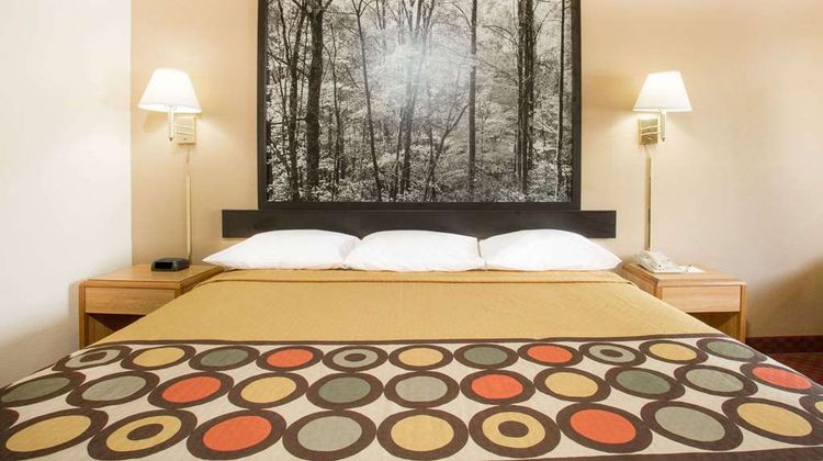 Super 8 Lexington Room