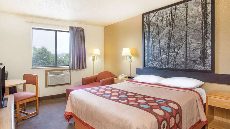 Super 8 Lexington Room