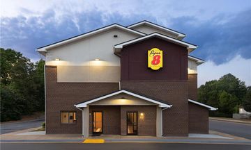 Super 8 Richmond Midlothian Turnpike