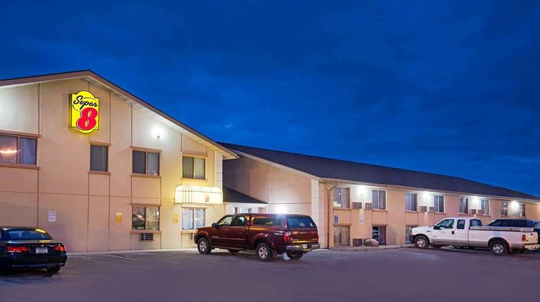 Super 8 Marshall Exterior. Images powered by <a href="https://iceportal.shijigroup.com" target="_blank" rel="noopener">Ice Portal</a>.