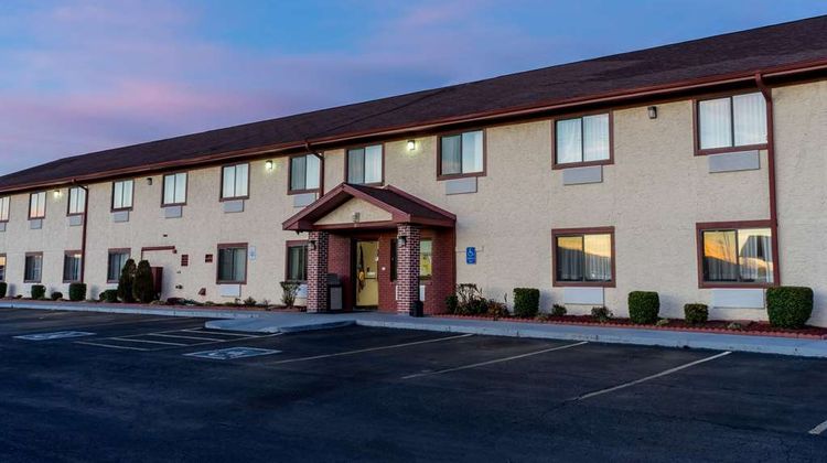 Super 8 Campbellsville Exterior