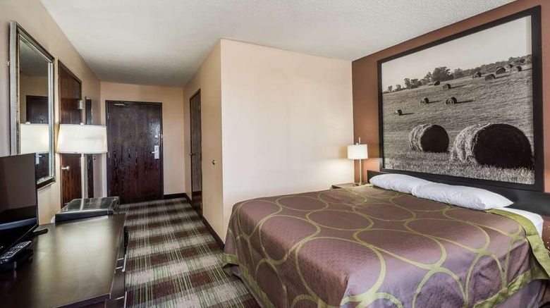 <b>Super 8 Campbellsville Room</b>. Images powered by <a href="https://iceportal.shijigroup.com/" title="IcePortal" target="_blank">IcePortal</a>.