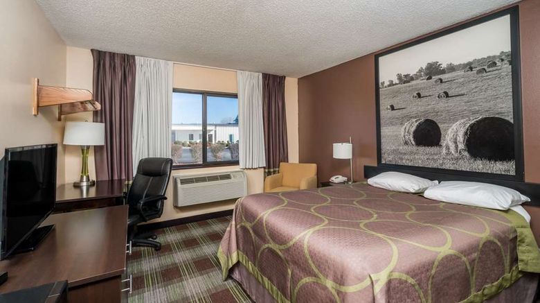 <b>Super 8 Campbellsville Room</b>. Images powered by <a href="https://iceportal.shijigroup.com/" title="IcePortal" target="_blank">IcePortal</a>.