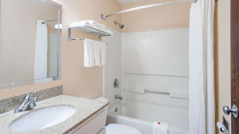 <b>Super 8 Campbellsville Room</b>. Images powered by <a href="https://iceportal.shijigroup.com/" title="IcePortal" target="_blank">IcePortal</a>.