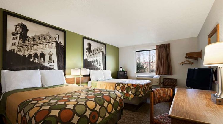 Super 8 Richmond/Chamberlayne Rd Room