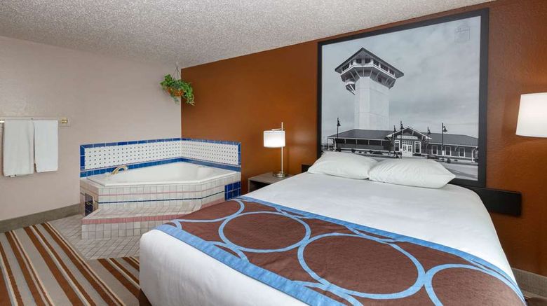 <b>Super 8 North Platte Room</b>. Images powered by <a href="https://iceportal.shijigroup.com/" title="IcePortal" target="_blank">IcePortal</a>.