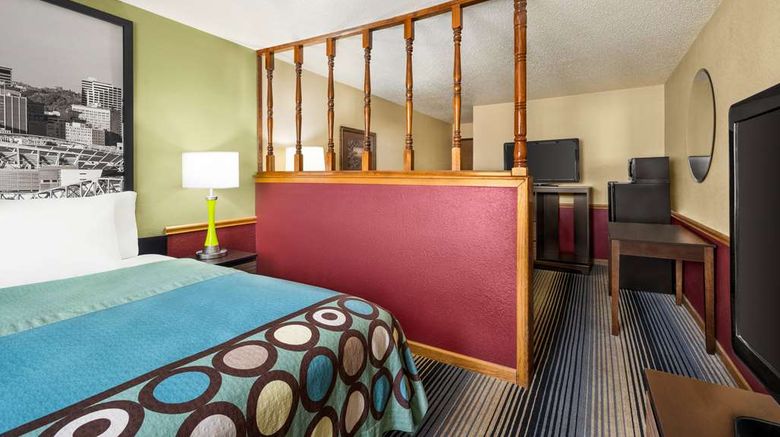 <b>Super 8 Maysville Suite</b>. Images powered by <a href="https://iceportal.shijigroup.com/" title="IcePortal" target="_blank">IcePortal</a>.
