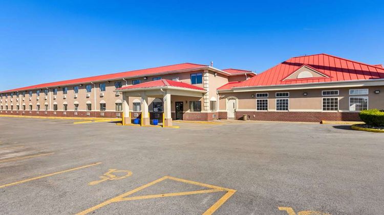 Super 8 Elizabethtown Exterior