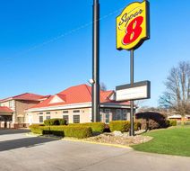 Super 8 Elizabethtown Exterior