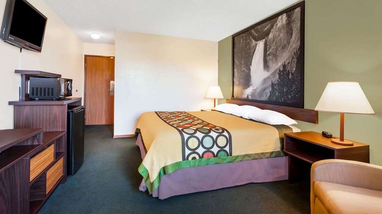 <b>Super 8 by Wyndham Livingston Room</b>. Images powered by <a href="https://iceportal.shijigroup.com/" title="IcePortal" target="_blank">IcePortal</a>.