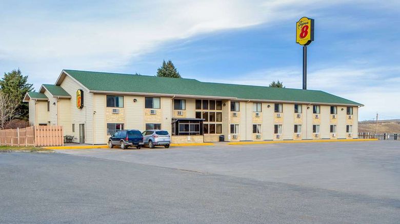 <b>Super 8 by Wyndham Livingston Exterior</b>. Images powered by <a href="https://iceportal.shijigroup.com/" title="IcePortal" target="_blank">IcePortal</a>.