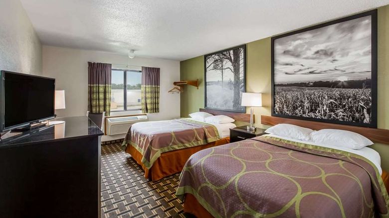 <b>Super 8 Wayne Room</b>. Images powered by <a href="https://iceportal.shijigroup.com/" title="IcePortal" target="_blank">IcePortal</a>.