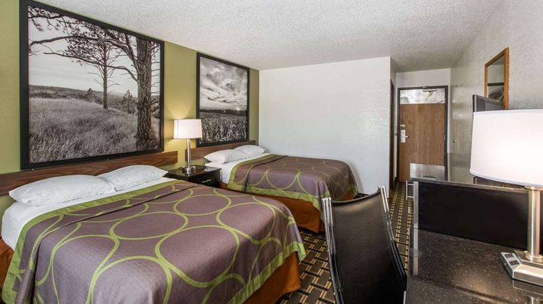 <b>Super 8 Wayne Room</b>. Images powered by <a href="https://iceportal.shijigroup.com/" title="IcePortal" target="_blank">IcePortal</a>.