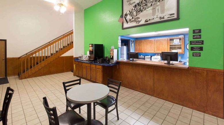 <b>Super 8 Wayne Lobby</b>. Images powered by <a href="https://iceportal.shijigroup.com/" title="IcePortal" target="_blank">IcePortal</a>.