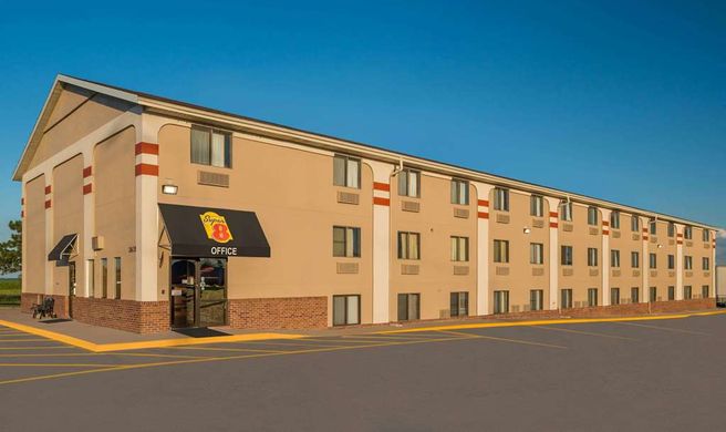 Super 8 Lincoln West Exterior