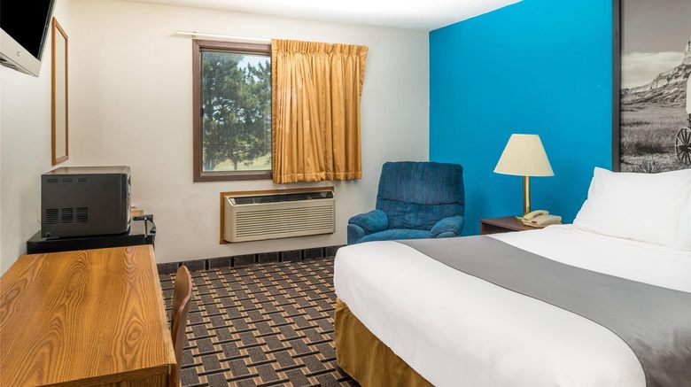 <b>Super 8 Lincoln West Room</b>. Images powered by <a href="https://iceportal.shijigroup.com/" title="IcePortal" target="_blank">IcePortal</a>.